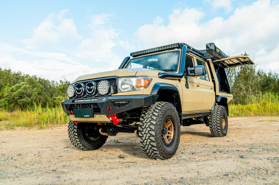 Offroad Animal Predator Bullbar for Toyota LandCruiser 76, 78, 79 Series (2007-2023)