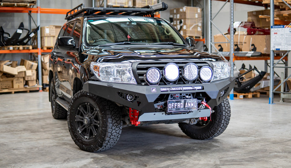 Offroad Animal Predator Bullbar for Toyota LandCruiser 200 Series (2008-2014)