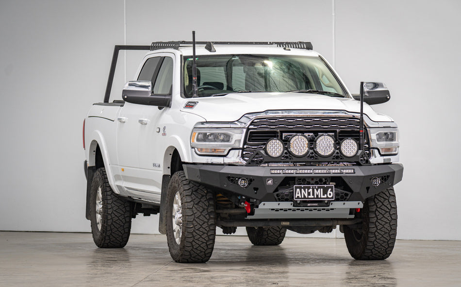 Offroad Animal Predator Bullbar for 3500 DJ2 (2019 on)