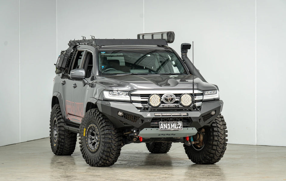 Offroad Animal Predator Bullbar for LC300