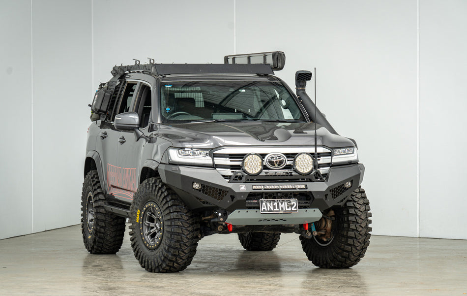 Offroad Animal Predator Bullbar for Toyota LandCruiser 300 Series (2021 on)