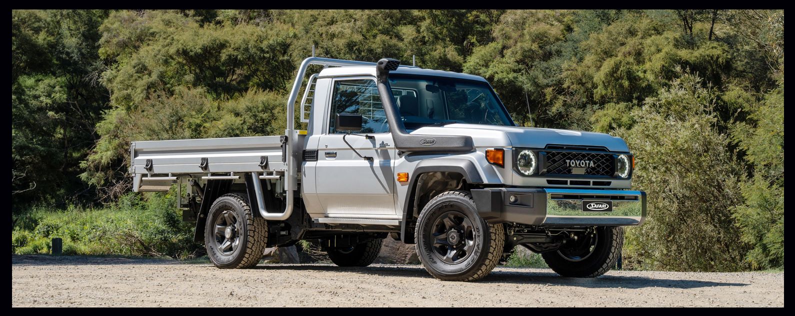 Safari V-SPEC snorkel fitted to a Toyota LandCruiser 70 Series MY24